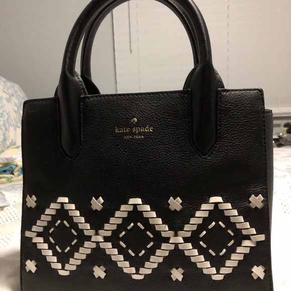 Kate Spade Black purse w/ white design - Picture 1 of 7